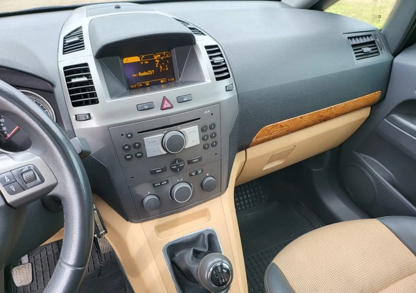Opel Zafira cena 5200 przebieg: 261000, rok produkcji 2006 z Szczecin małe 37